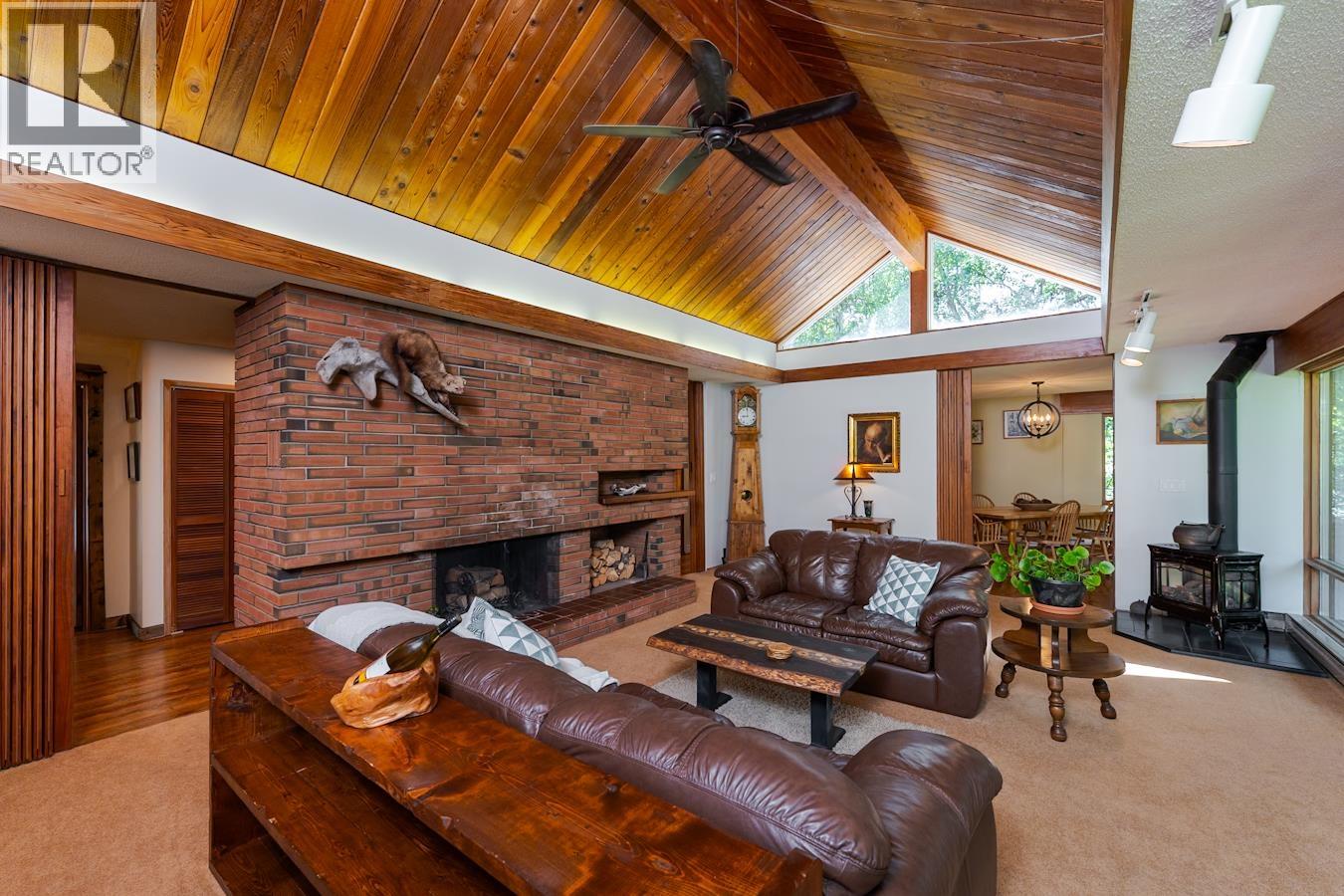 8307 TOOMBS DRIVE - 12