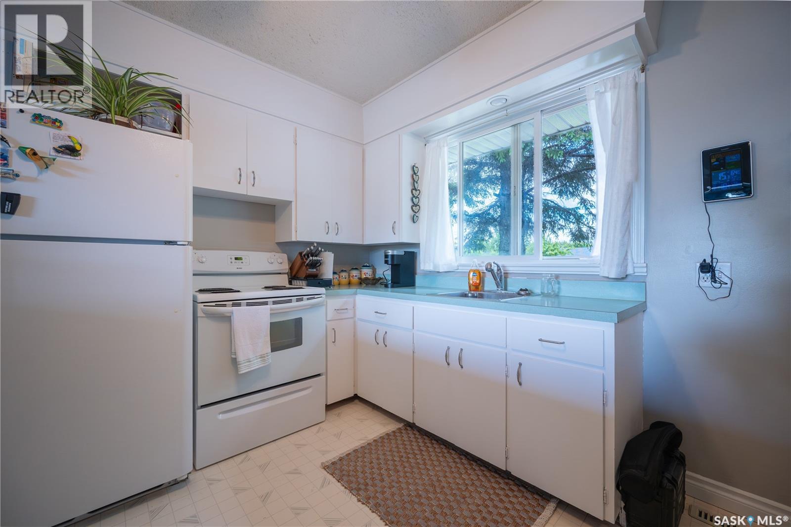 374 Fourth AVENUE N - 8