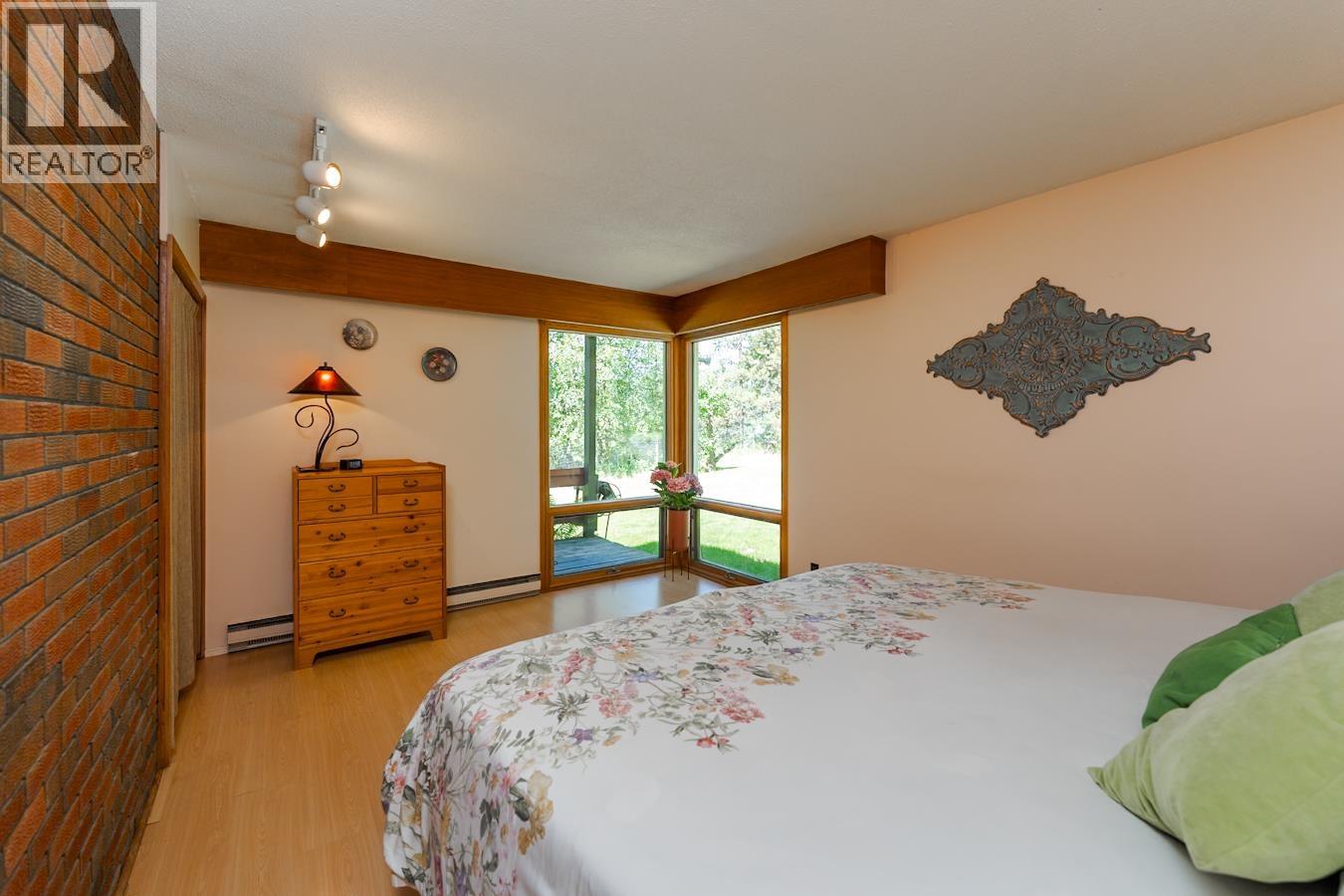 8307 TOOMBS DRIVE - 18