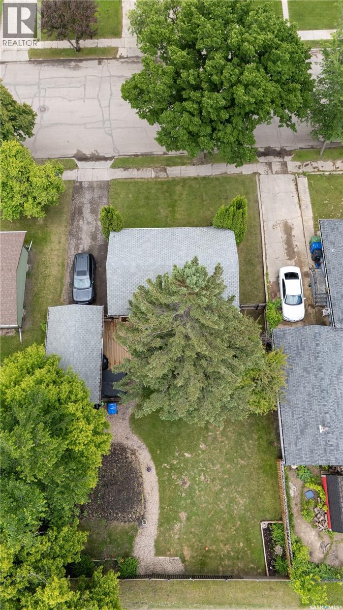 374 Fourth AVENUE N - 26