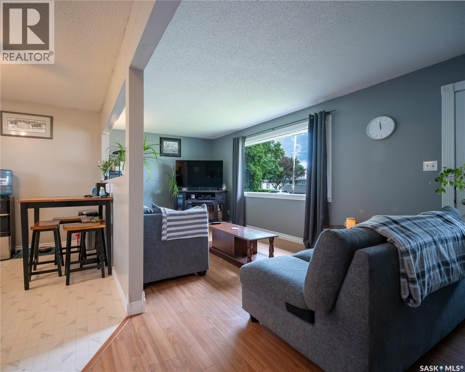 374 Fourth AVENUE N - 6