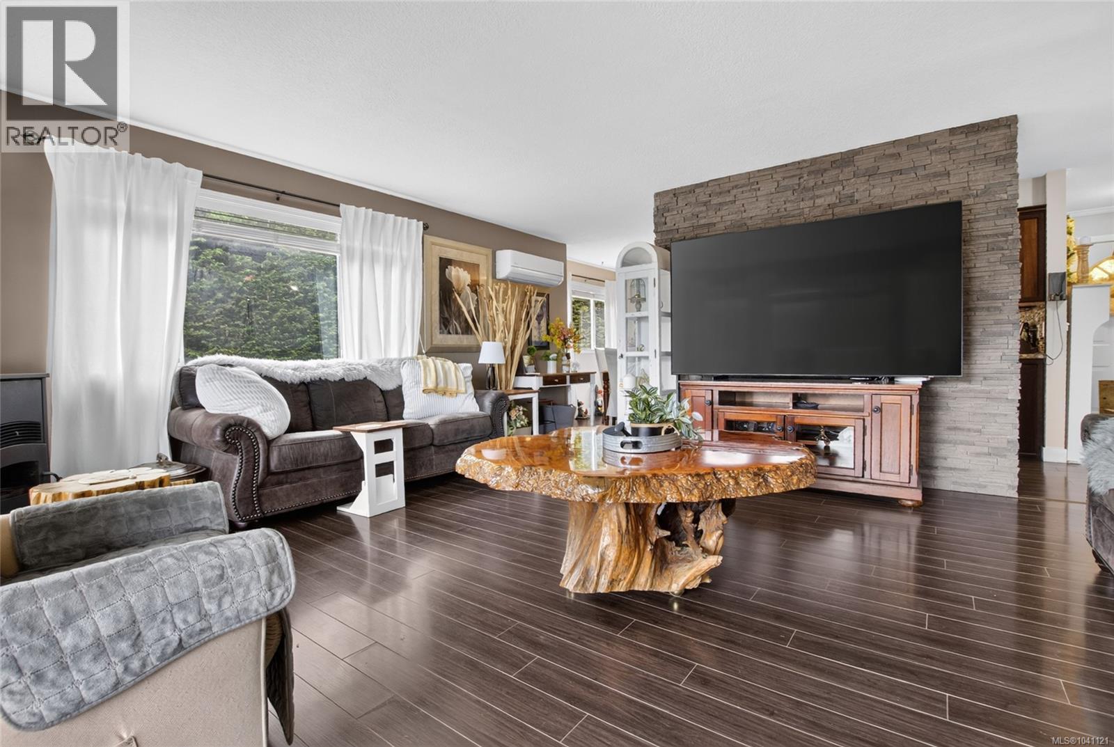 8148 Shasta Rd - 7