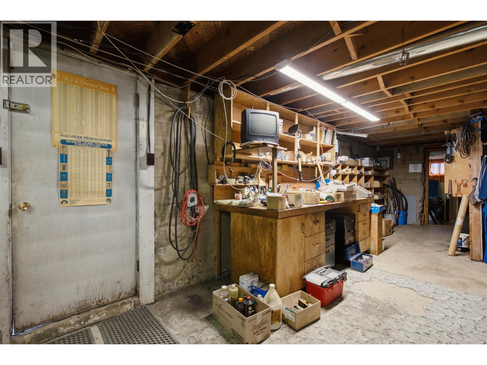 239 N FIFTH AVENUE, Williams Lake