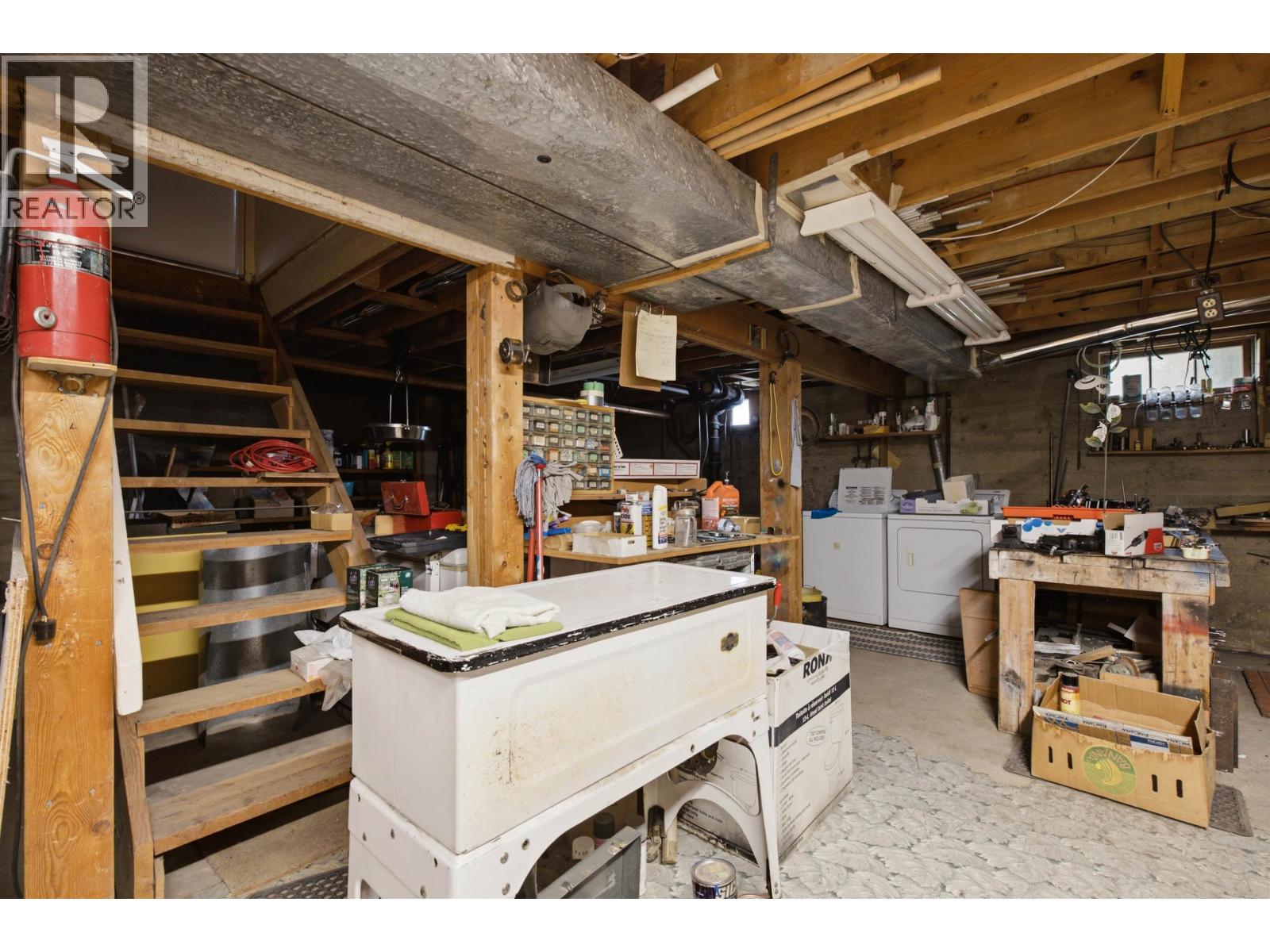 239 N FIFTH AVENUE, Williams Lake