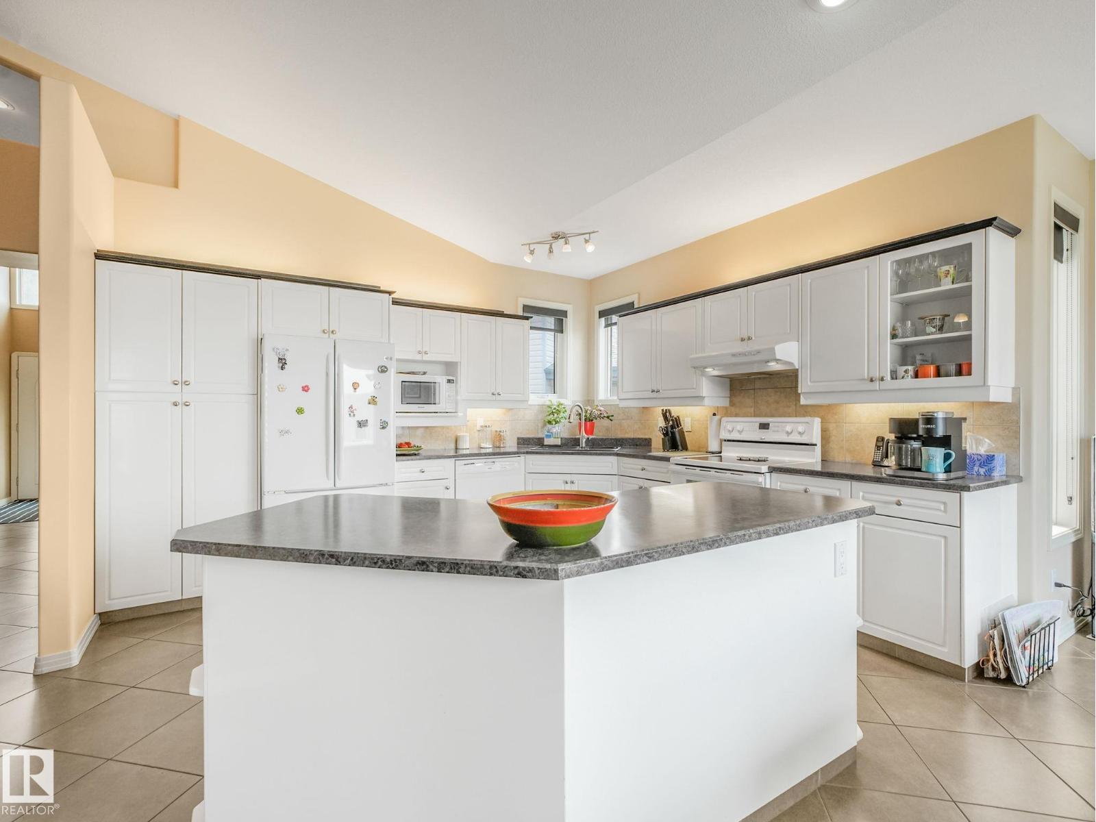 1058 JAMES CR NW — photo 6
