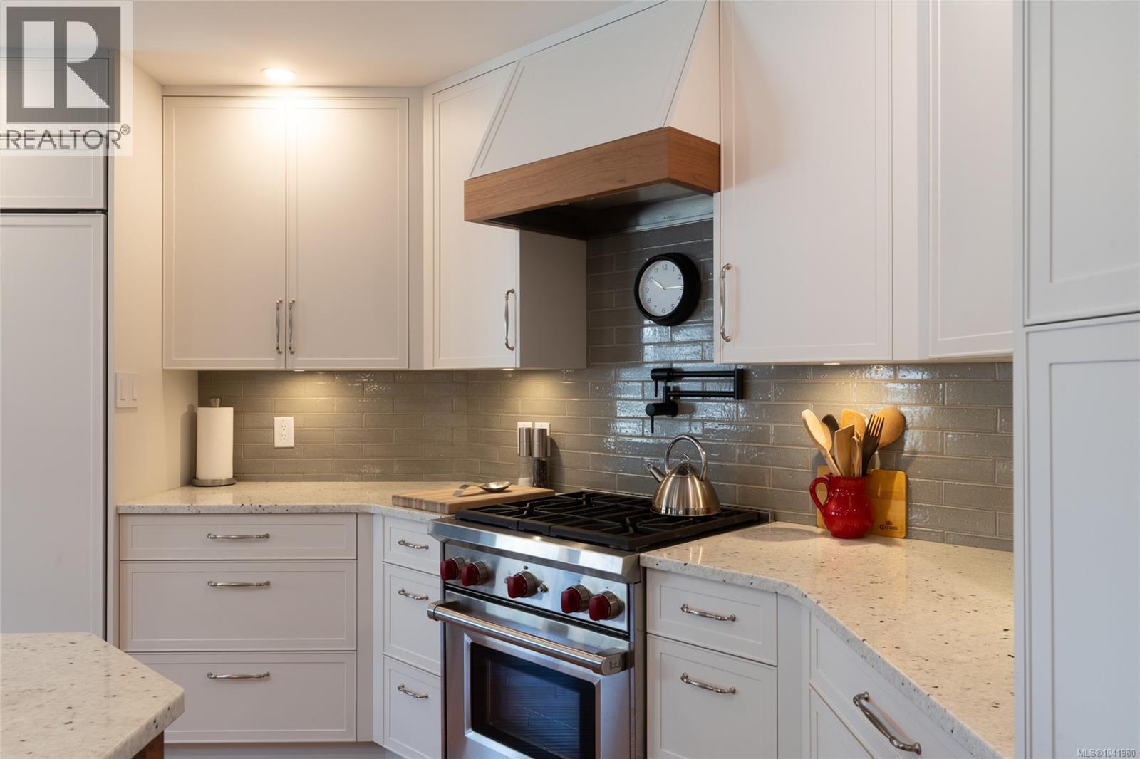 101 Gibraltar Bay Dr - 11