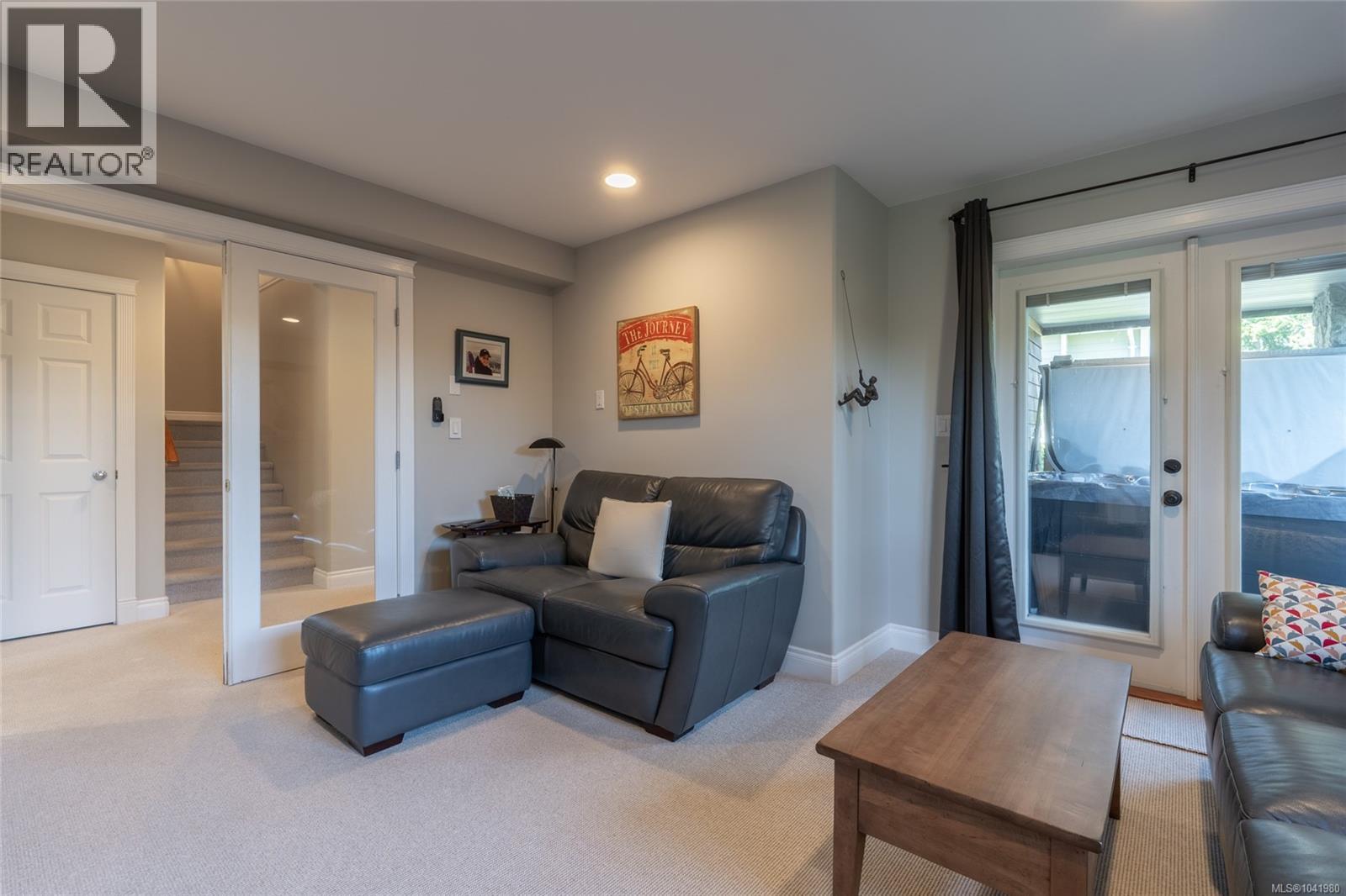 101 Gibraltar Bay Dr - 33