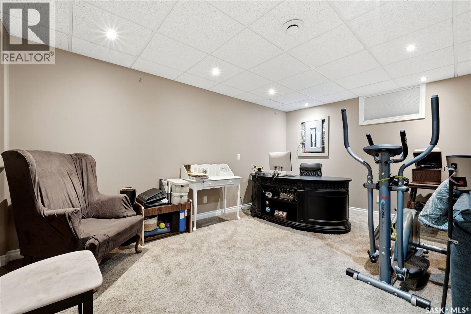 105 Courtside CRESCENT — photo 29