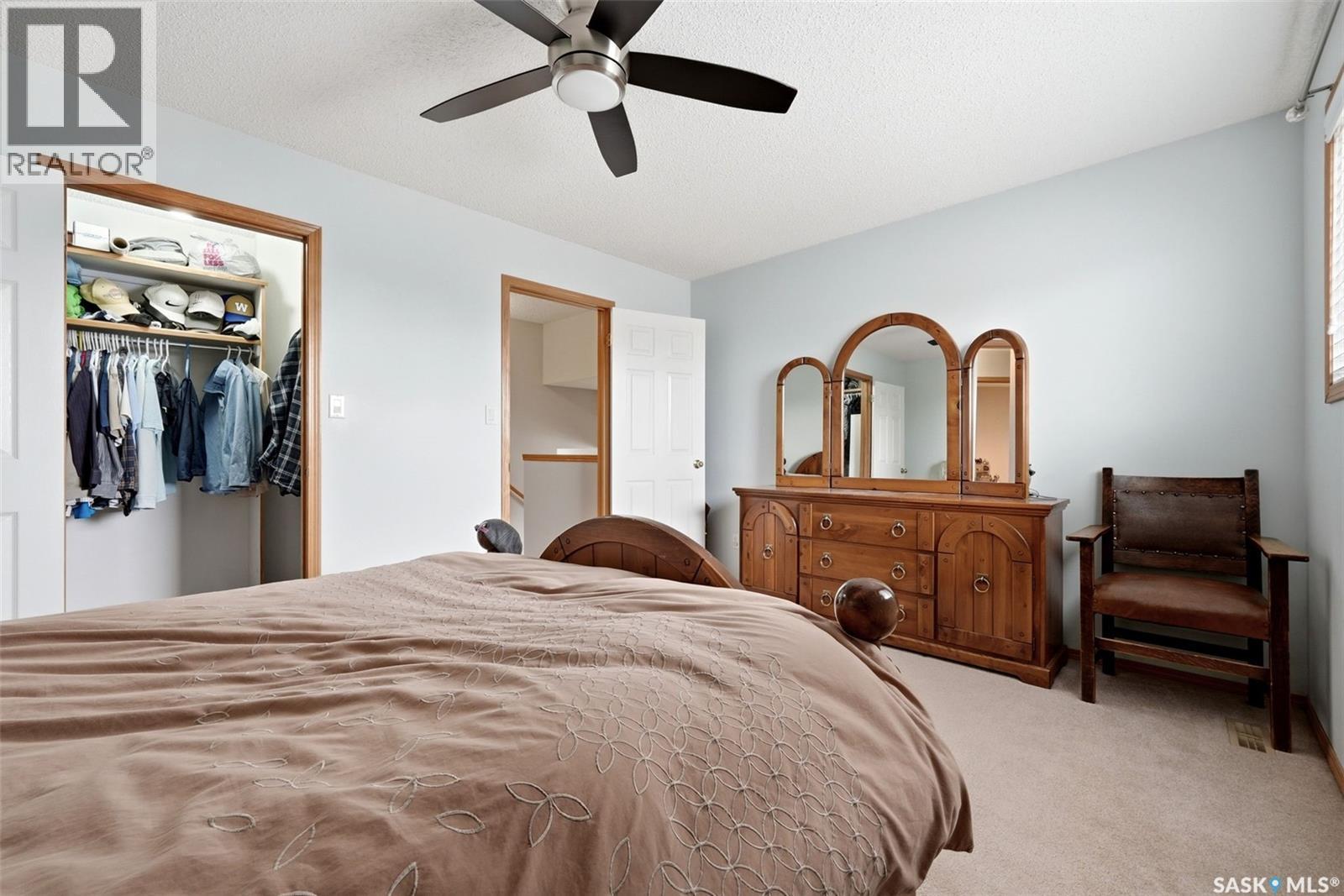 105 Courtside CRESCENT — photo 16