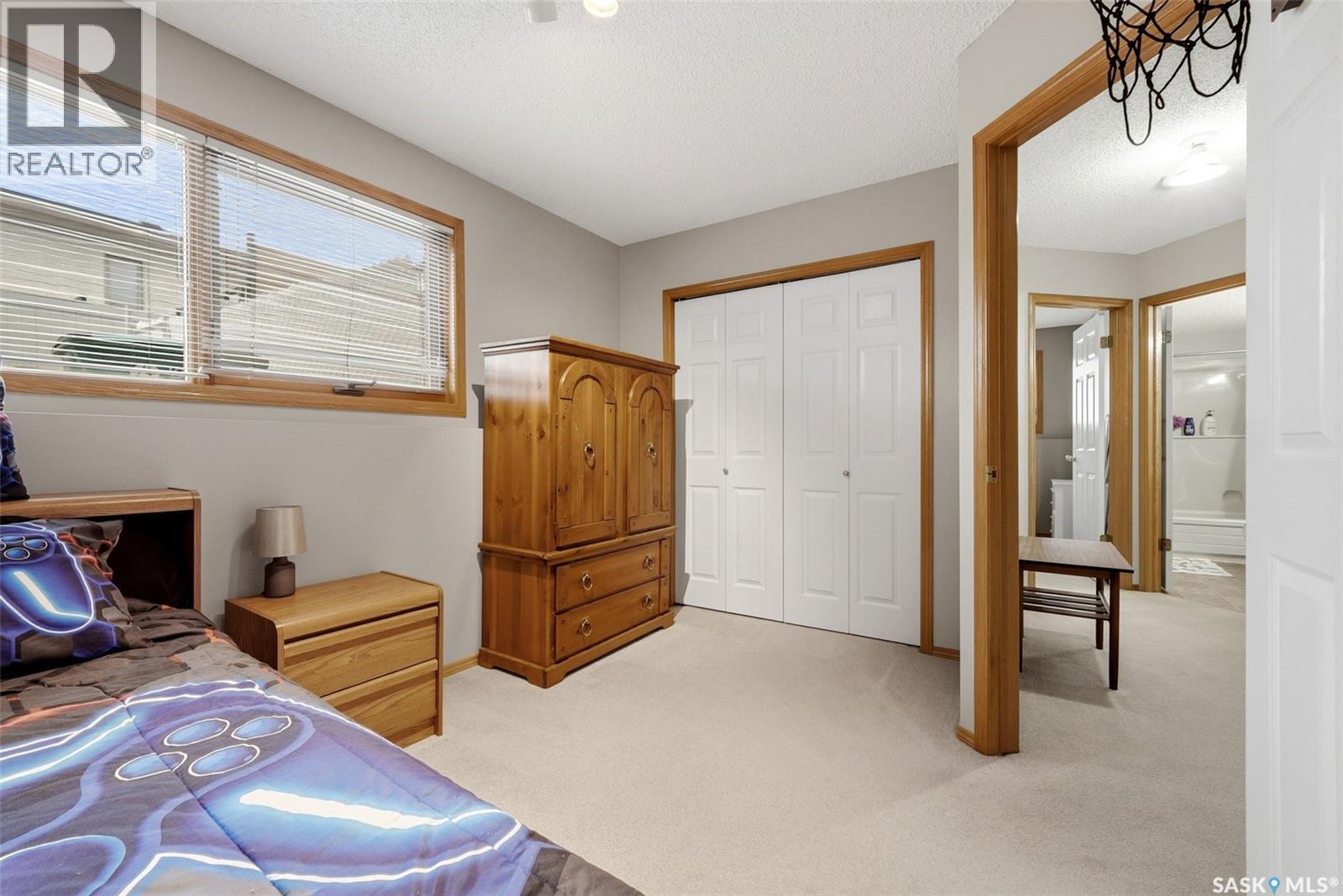 105 Courtside CRESCENT — photo 24