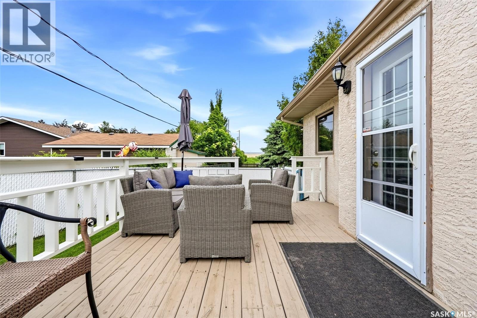 105 Courtside CRESCENT — photo 35