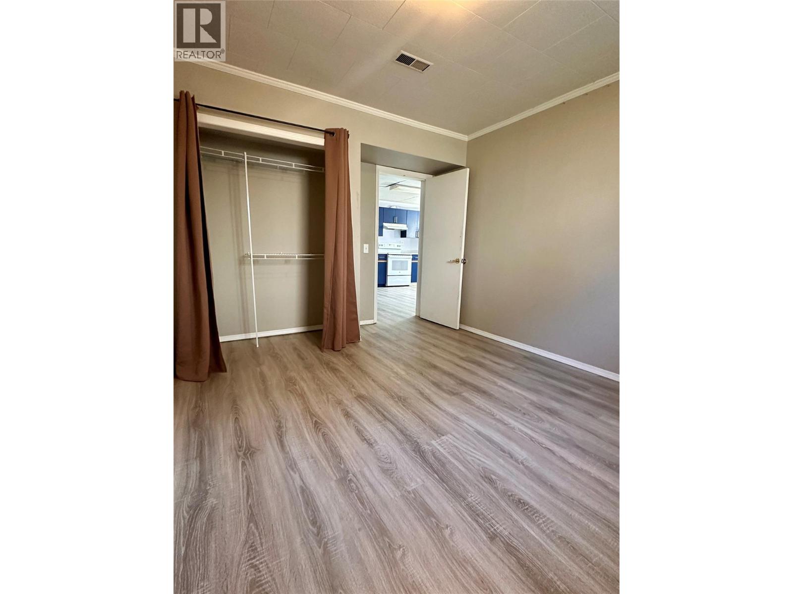 3415 24 Avenue - 48