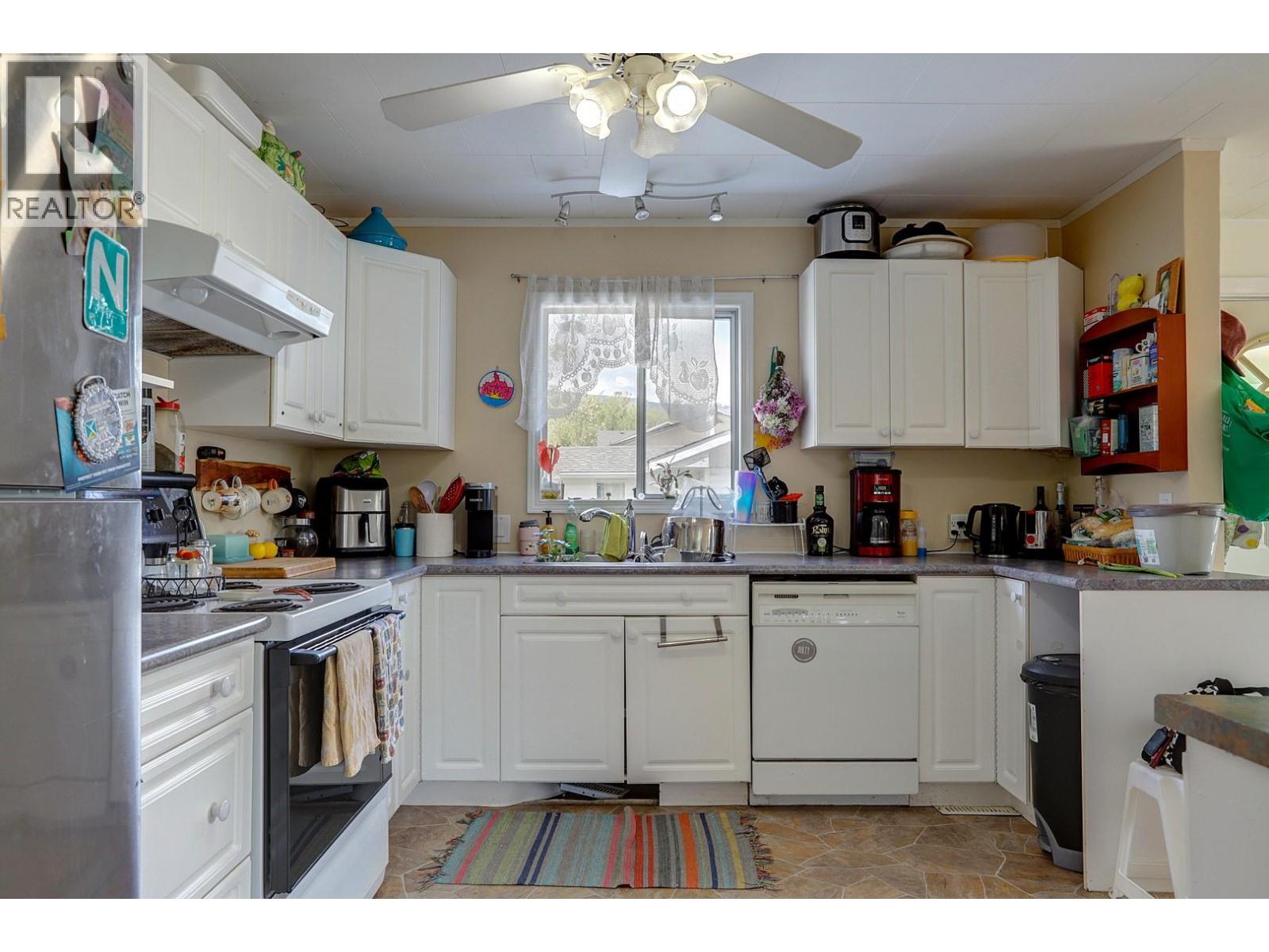 3415 24 Avenue - 10