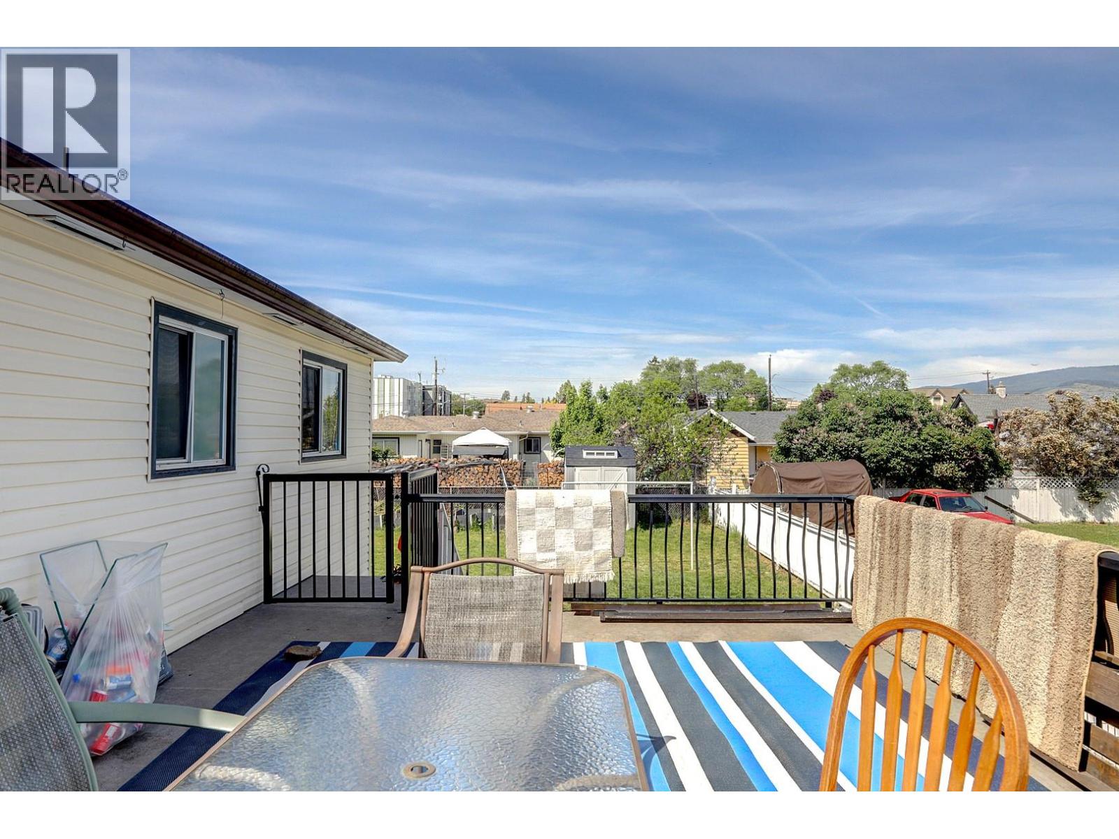 3415 24 Avenue - 16