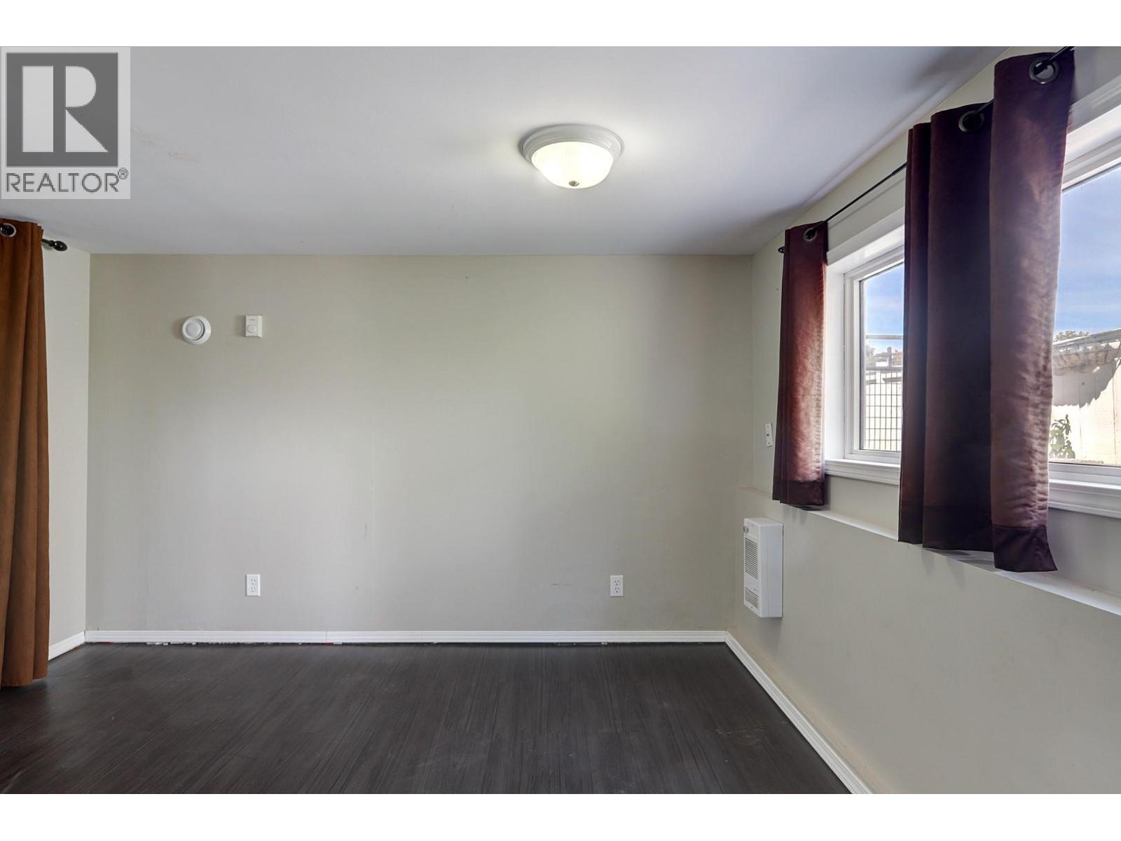 3415 24 Avenue - 52