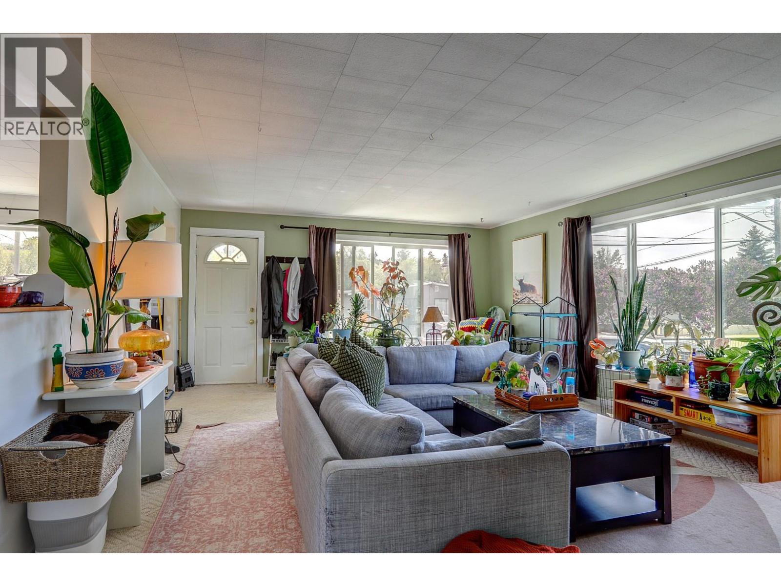 3415 24 Avenue - 9