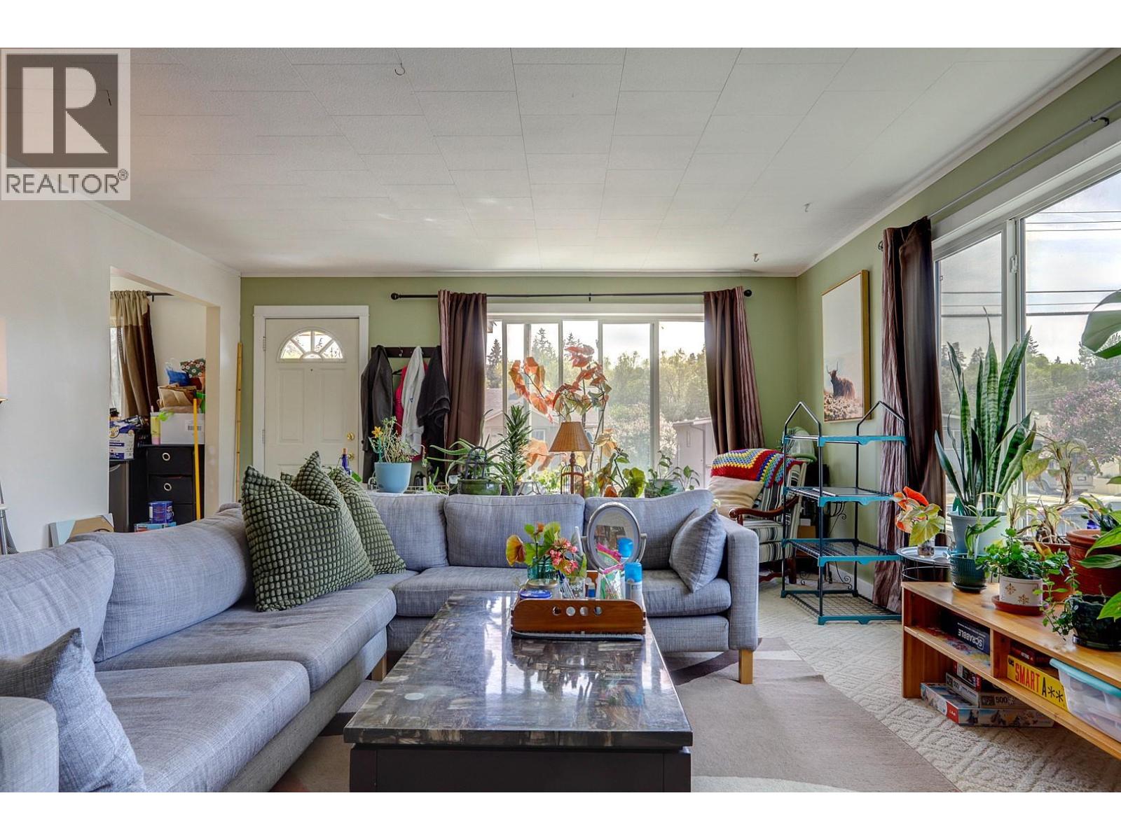 3415 24 Avenue - 8