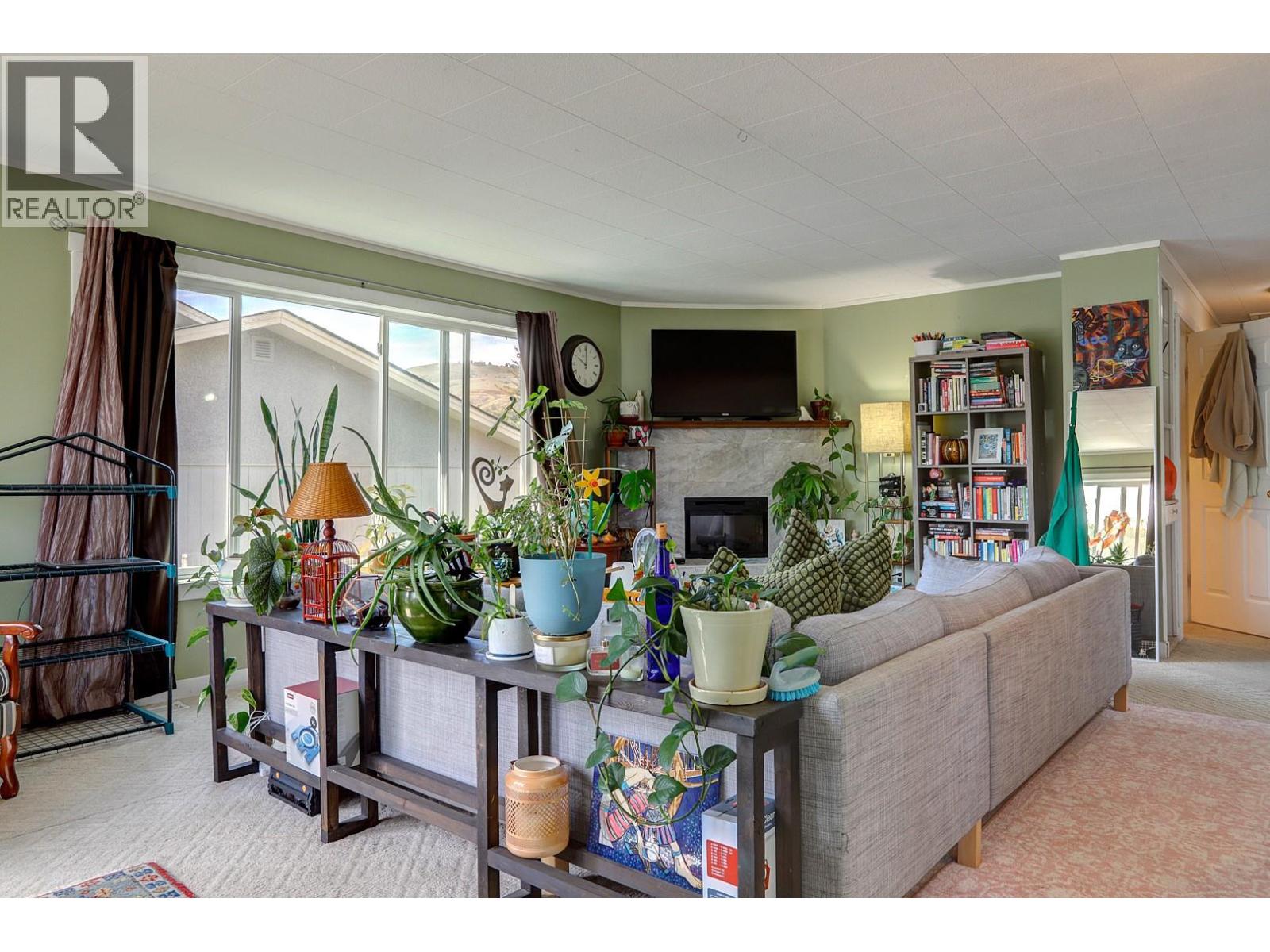 3415 24 Avenue - 4