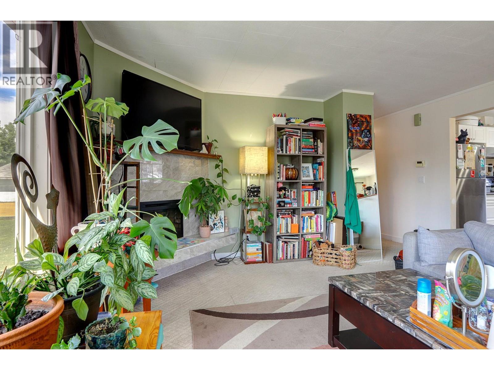 3415 24 Avenue - 6