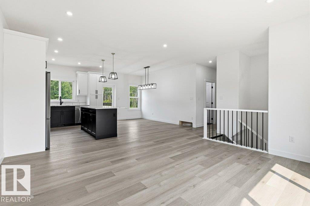 #401 55108 RANGE ROAD 15 - 11