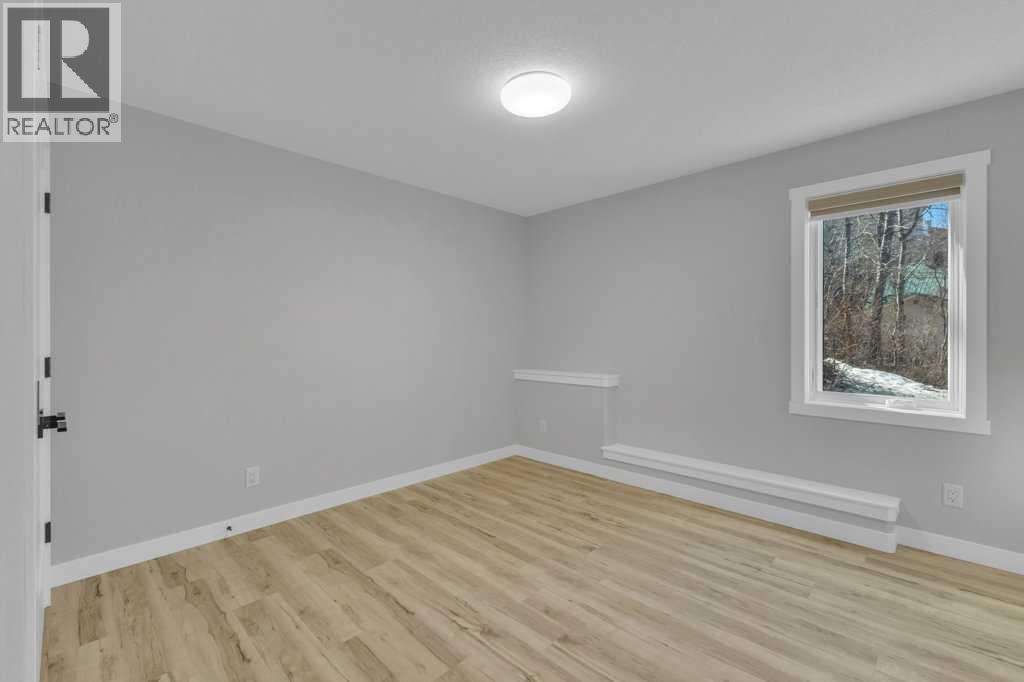 47 Bay View Street - 28