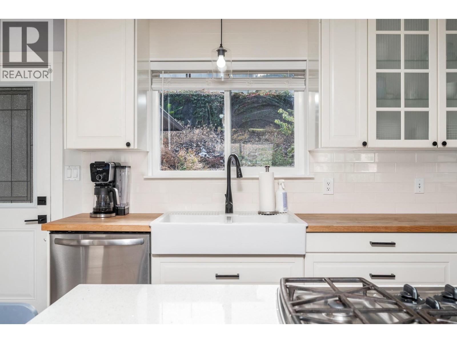 7590 Klinger Road - 12