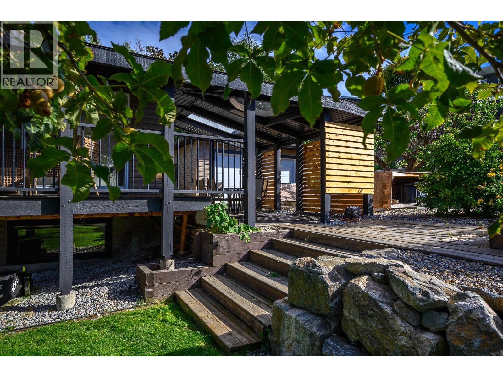 7590 Klinger Road - 34
