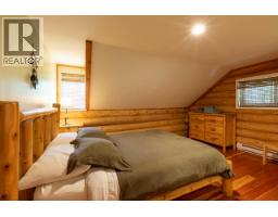 823 Crandall Road, Golden, BC V0A1H2 Photo 11