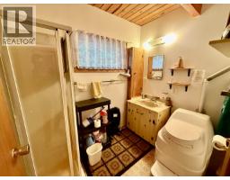 7640 Burgess Road, 100 Mile House, BC V0K1X3 Photo 16