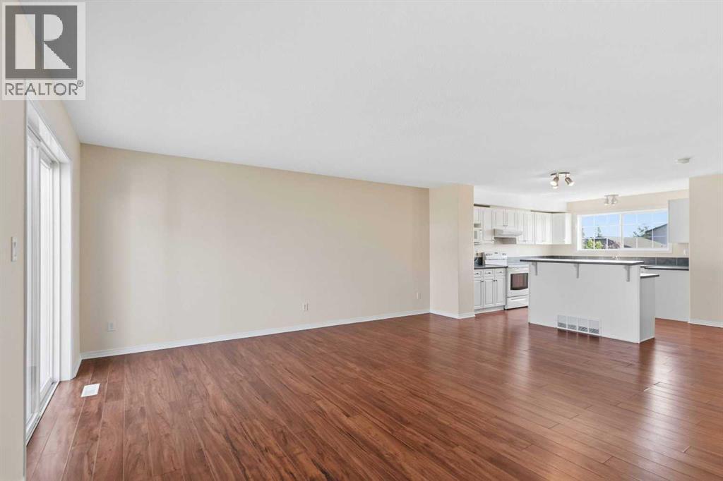 #10 220 Swanson Crescent - 11