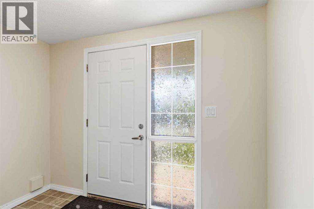 #10 220 Swanson Crescent - 5
