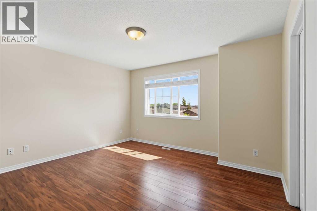 #10 220 Swanson Crescent - 19