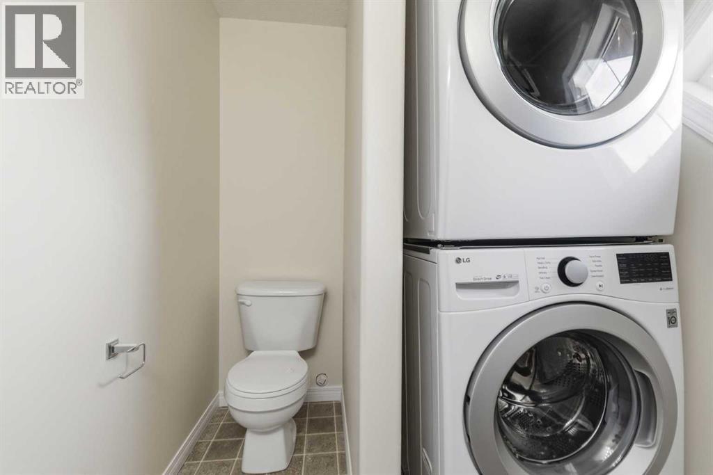 #10 220 Swanson Crescent - 18