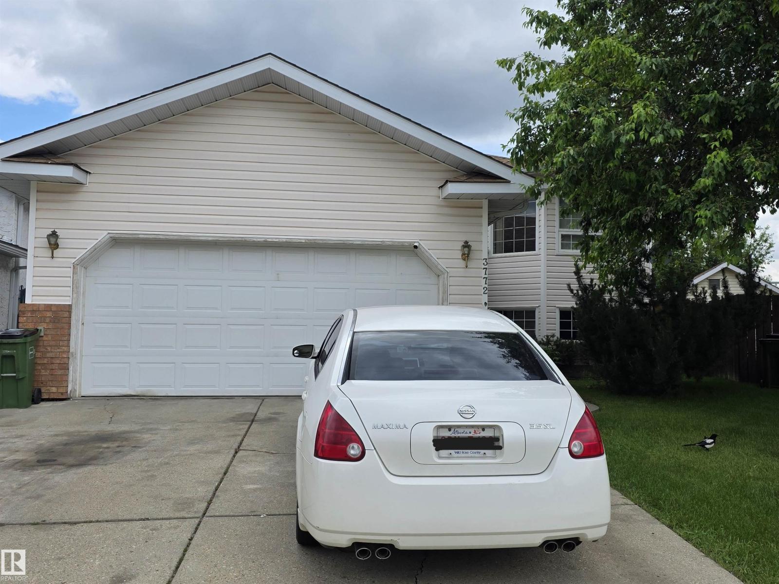 3772 48 ST NW NW - 1