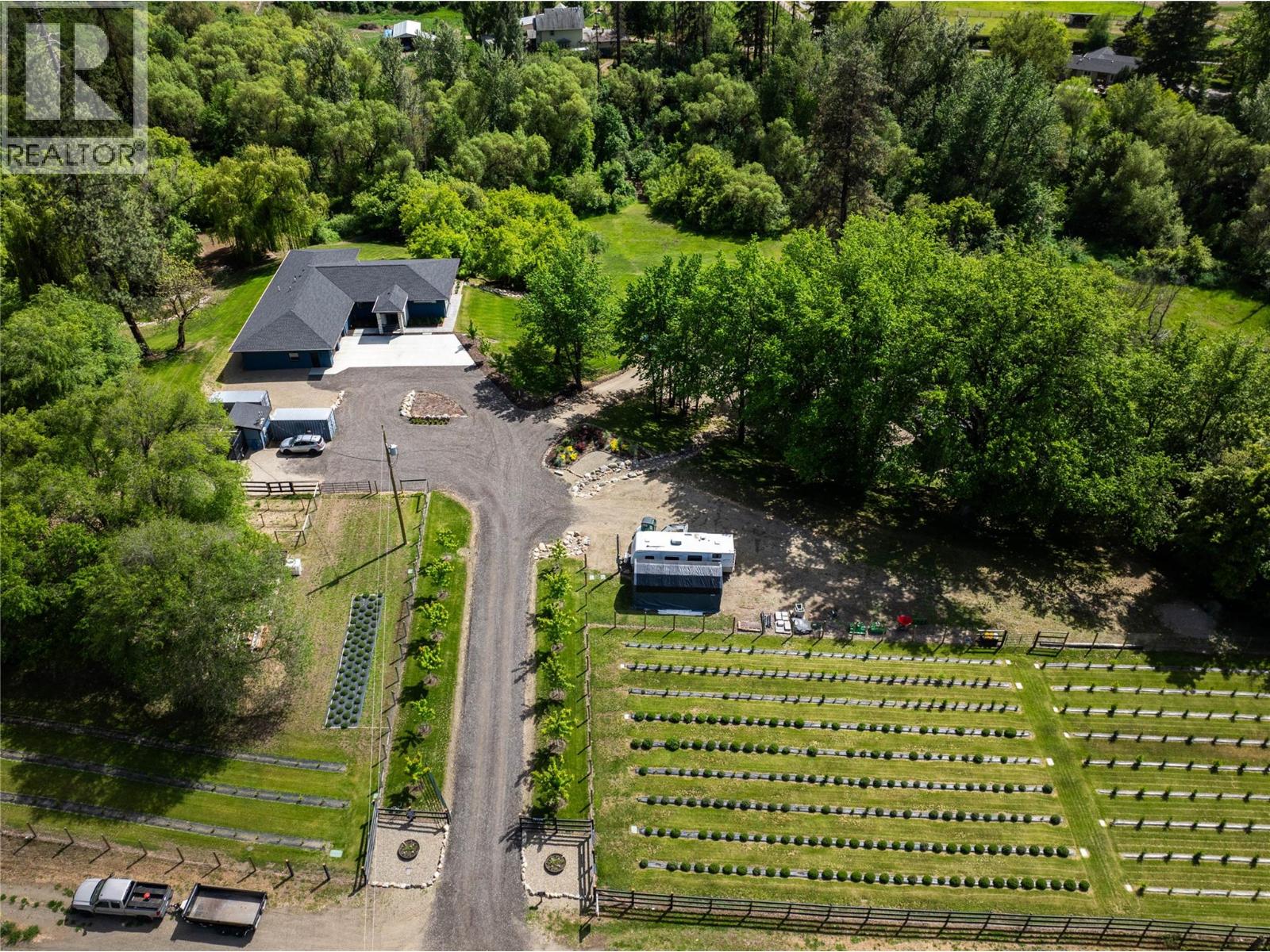10202 Kalamalka Road - 60