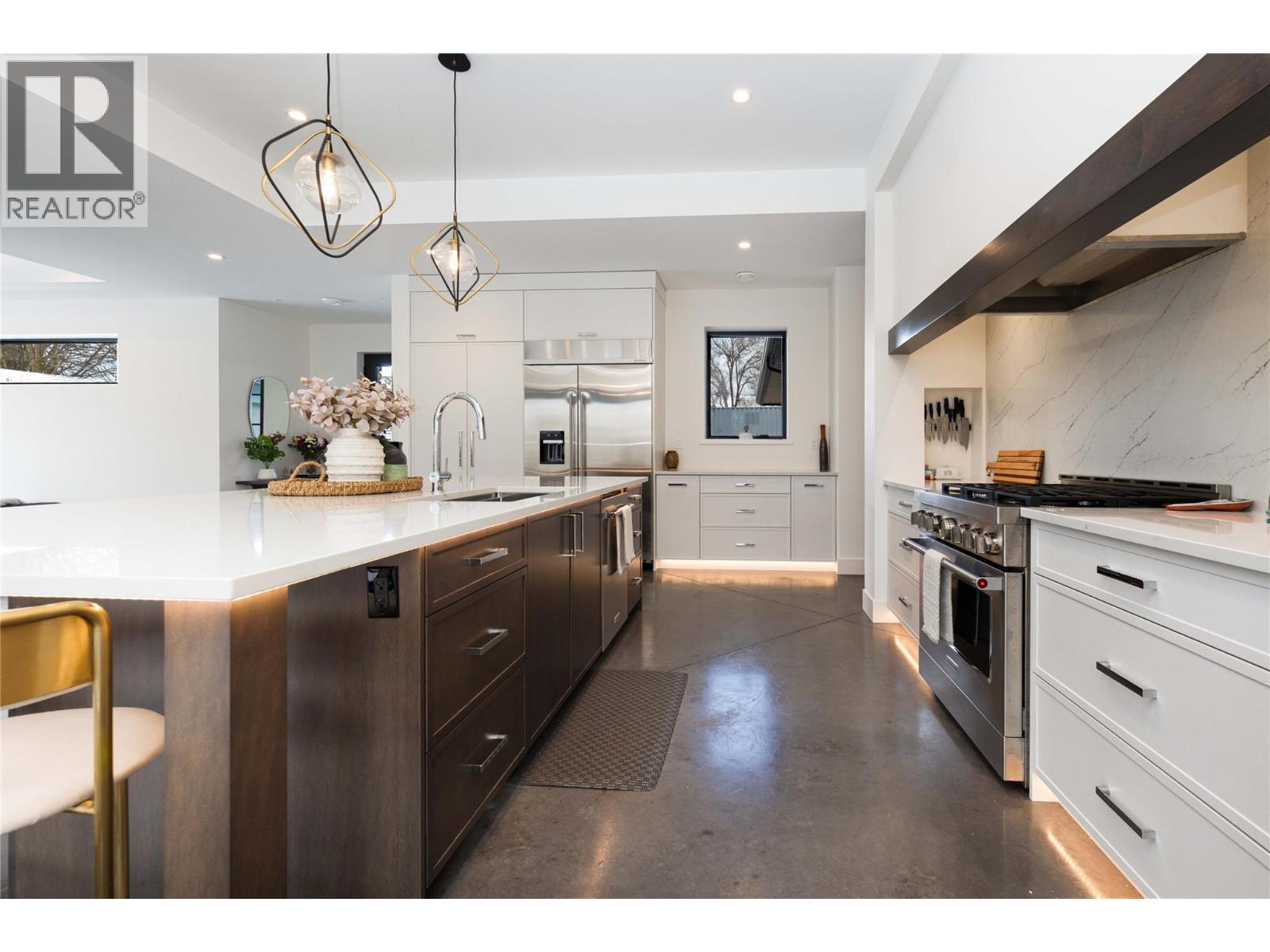10202 Kalamalka Road - 6