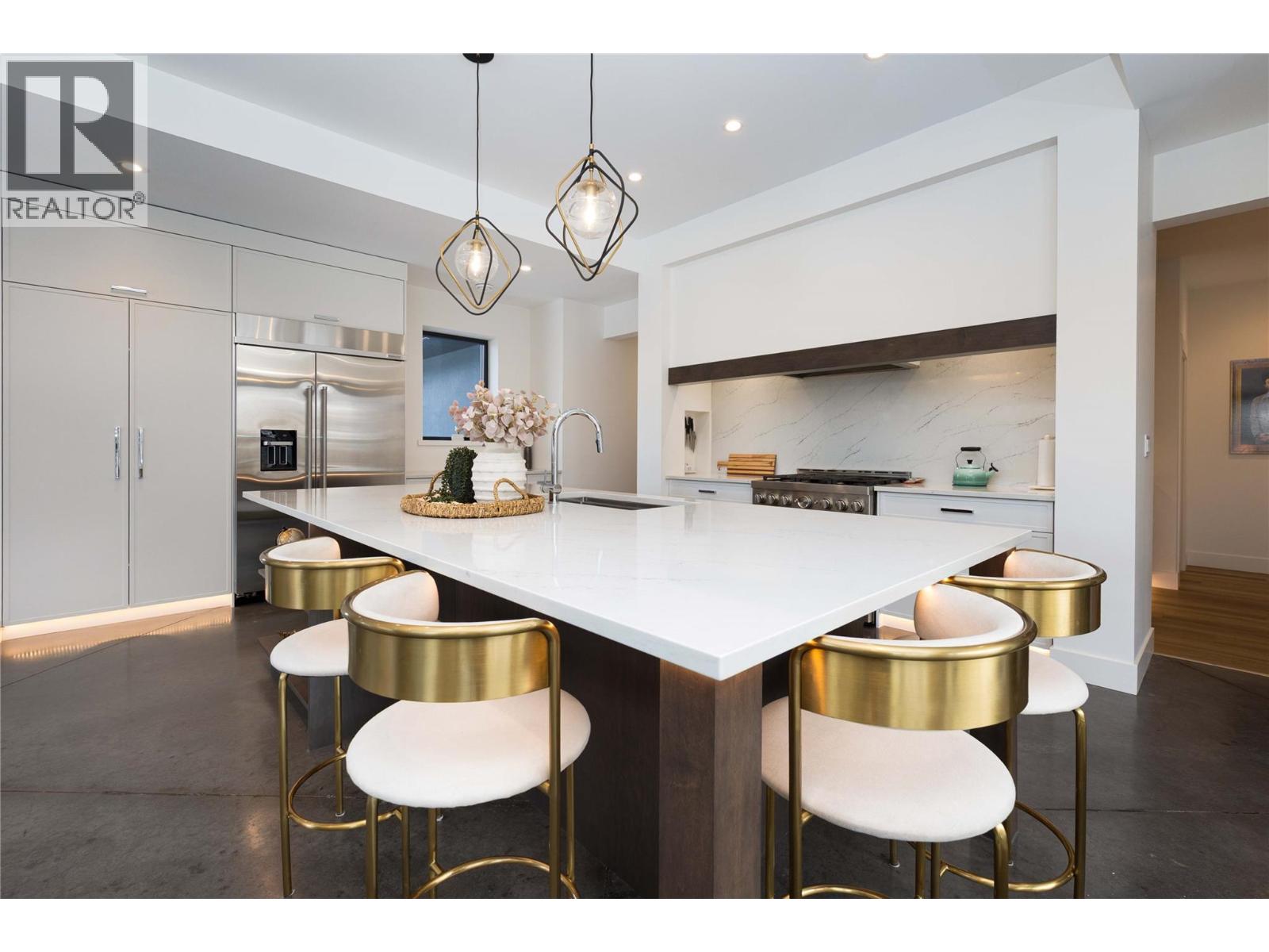 10202 Kalamalka Road - 8