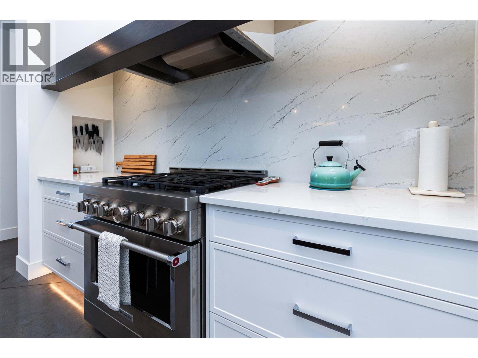 10202 Kalamalka Road - 7