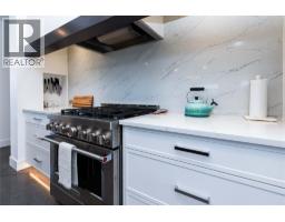 3pc Bathroom - 10202 Kalamalka Road, Coldstream, BC V1B1L7 Photo 7