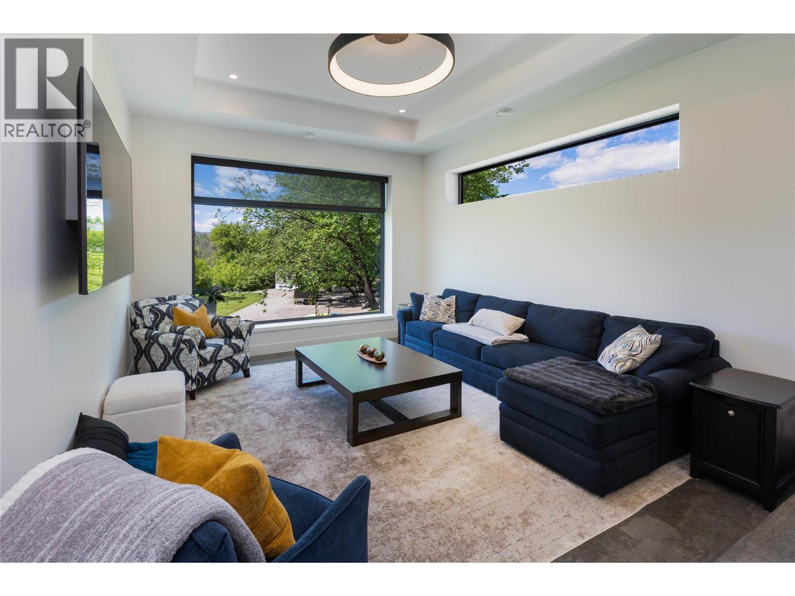 10202 Kalamalka Road - 10