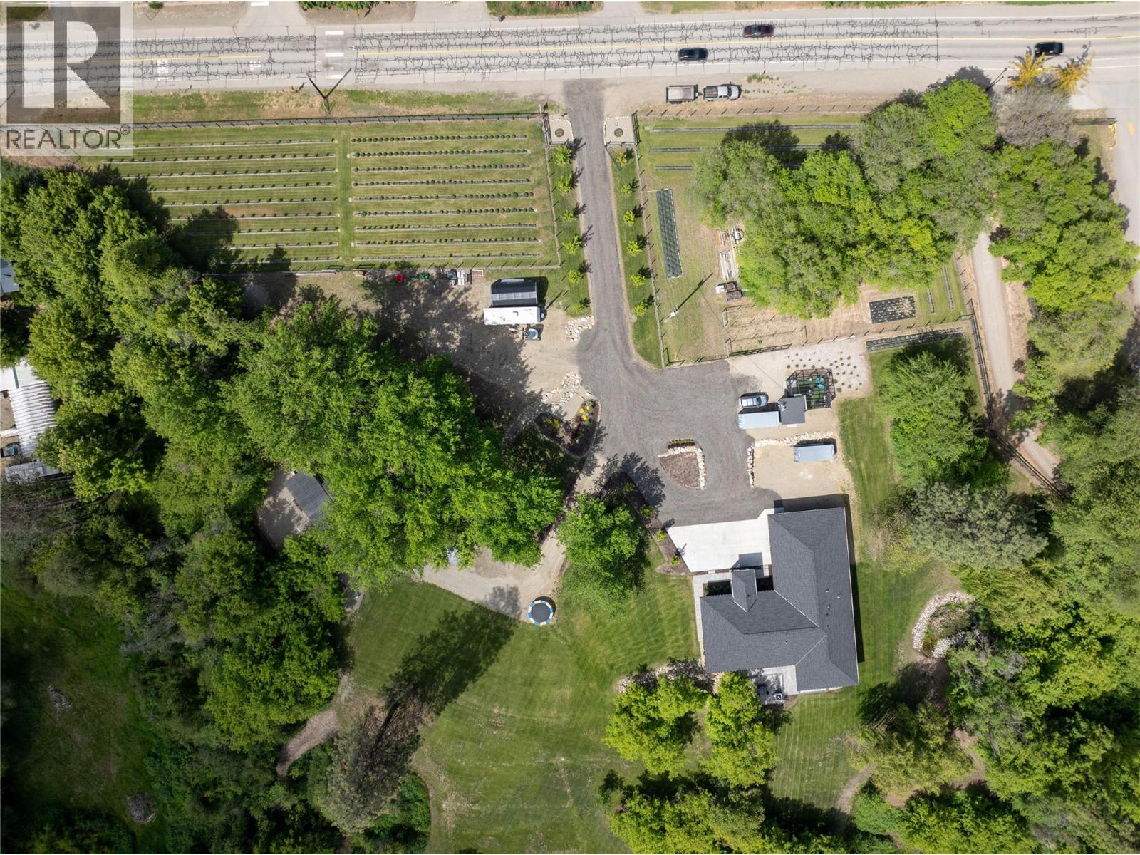 10202 Kalamalka Road - 61