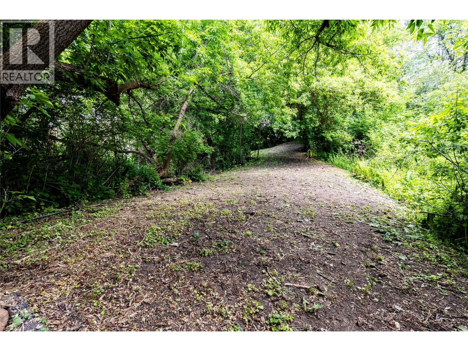 10202 Kalamalka Road - 52
