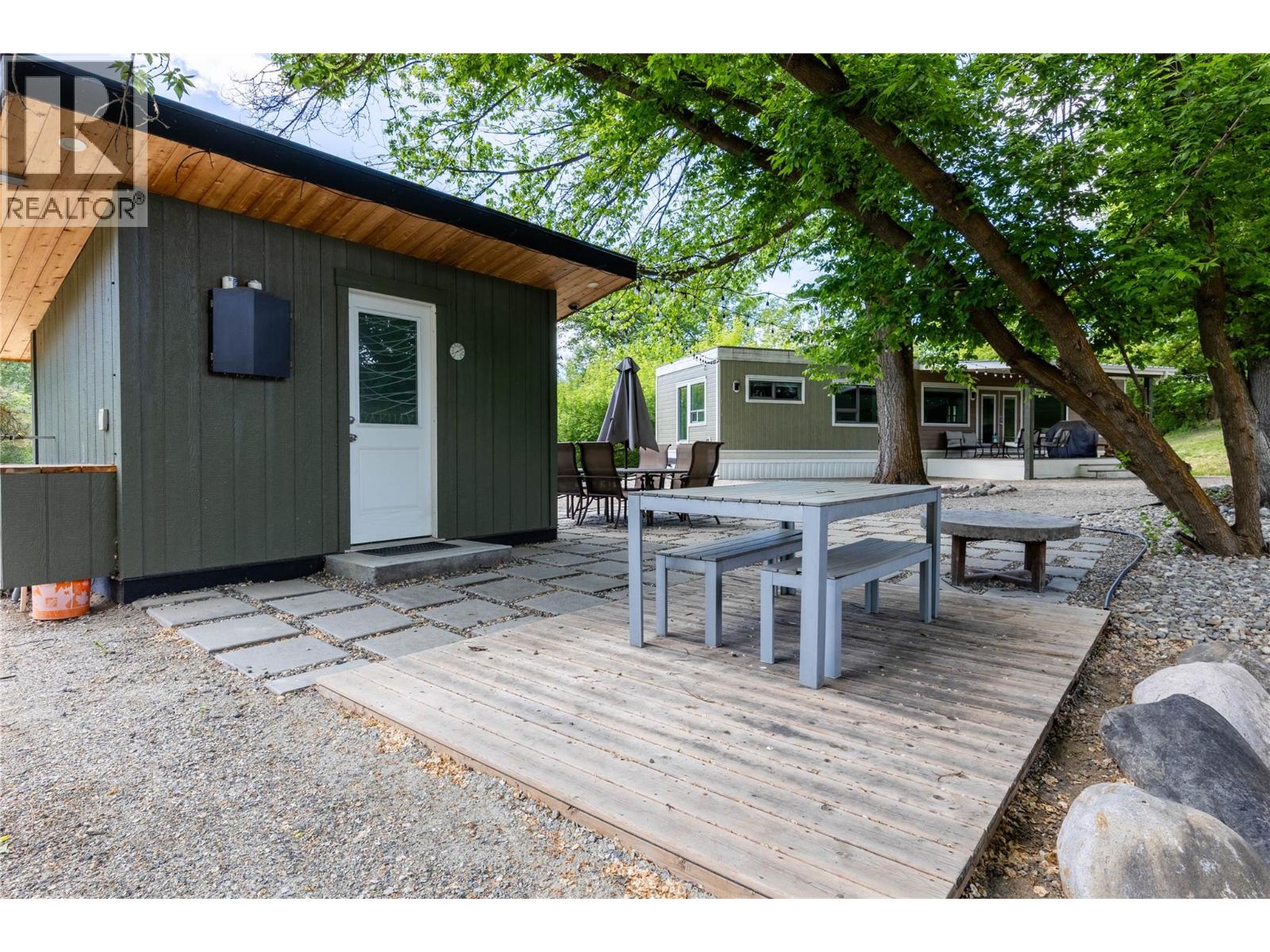 10202 Kalamalka Road - 45