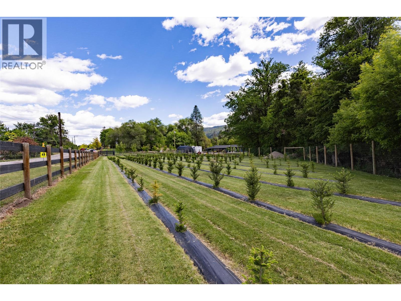 10202 Kalamalka Road - 57