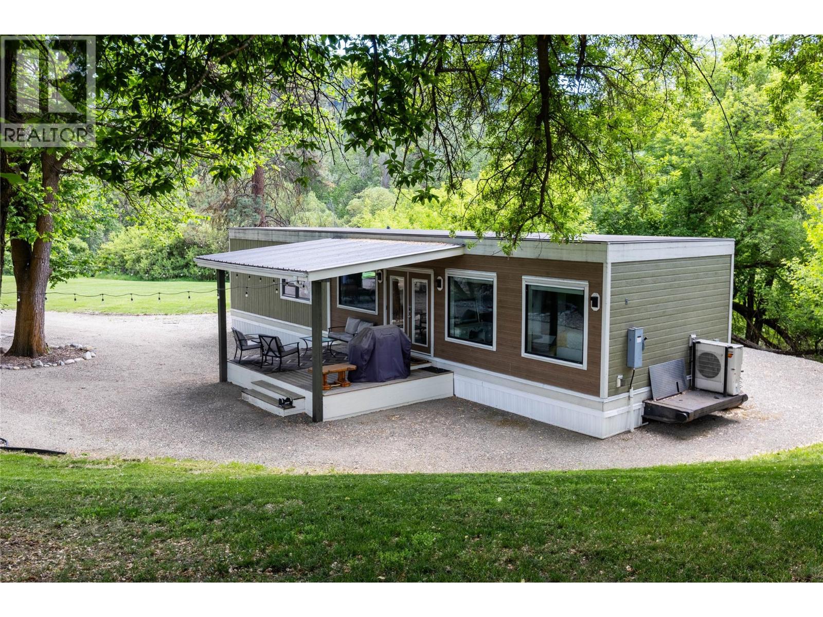 10202 Kalamalka Road - 43