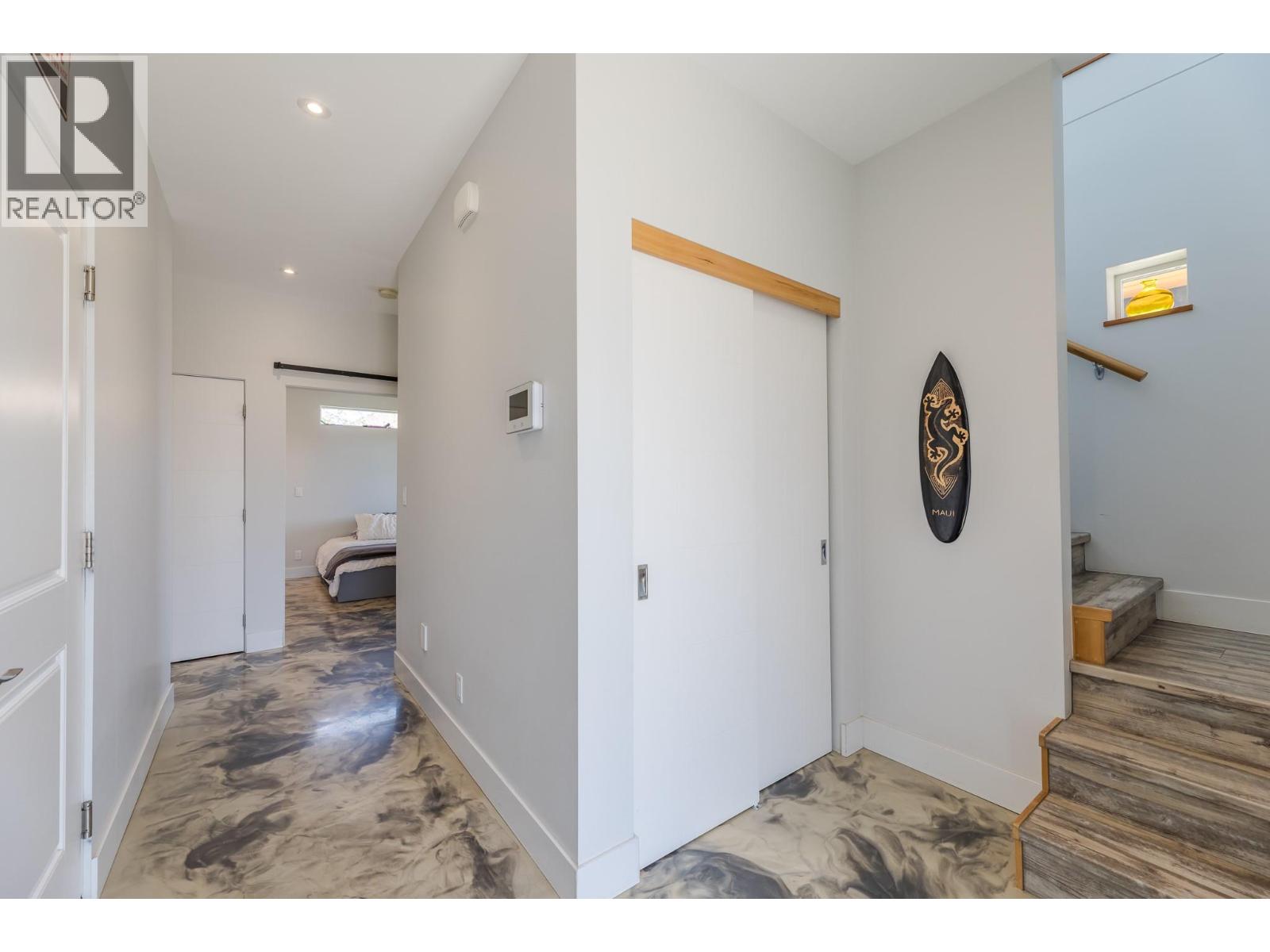 9003 Gilman Road - 24