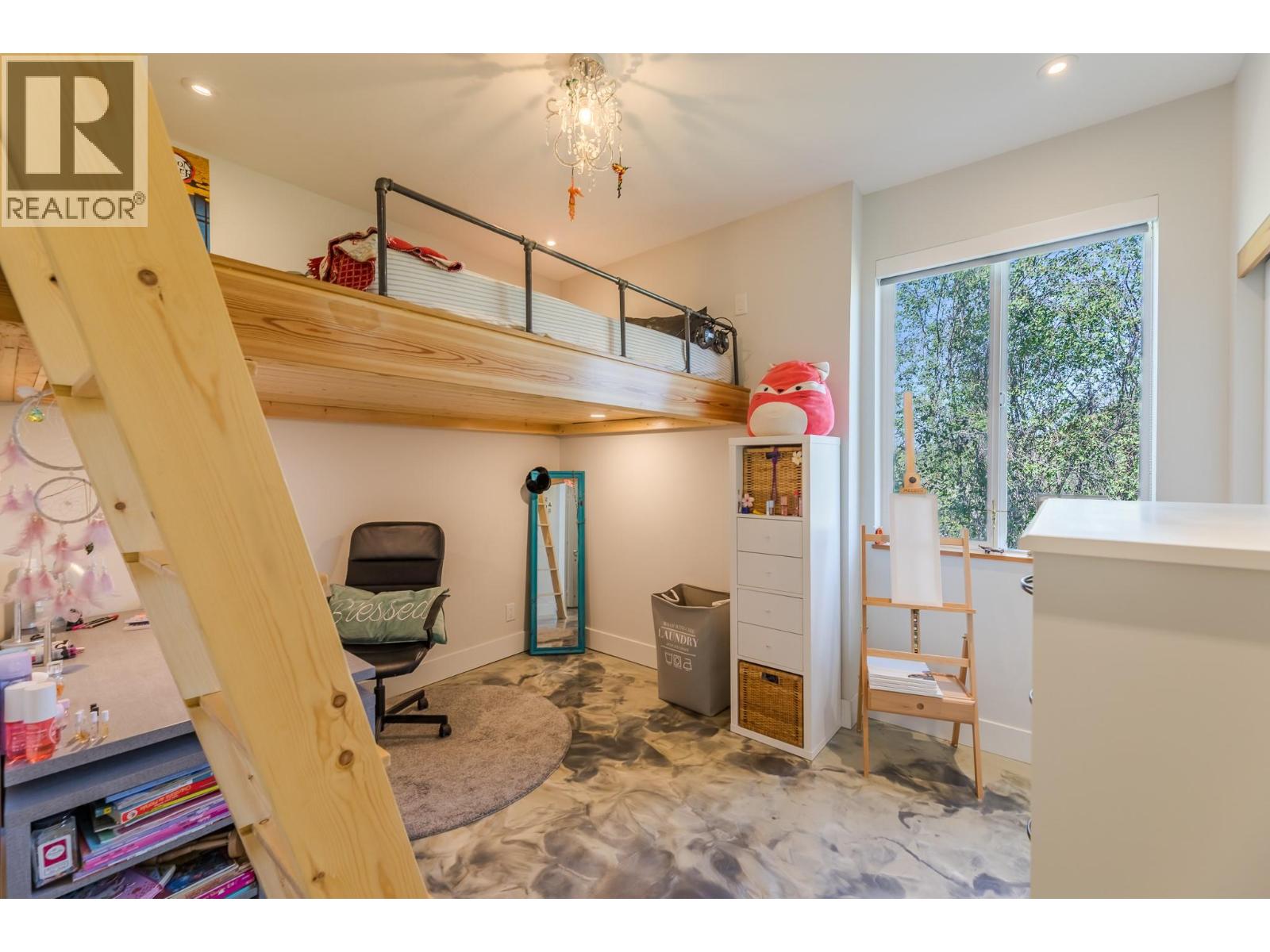 9003 Gilman Road - 23