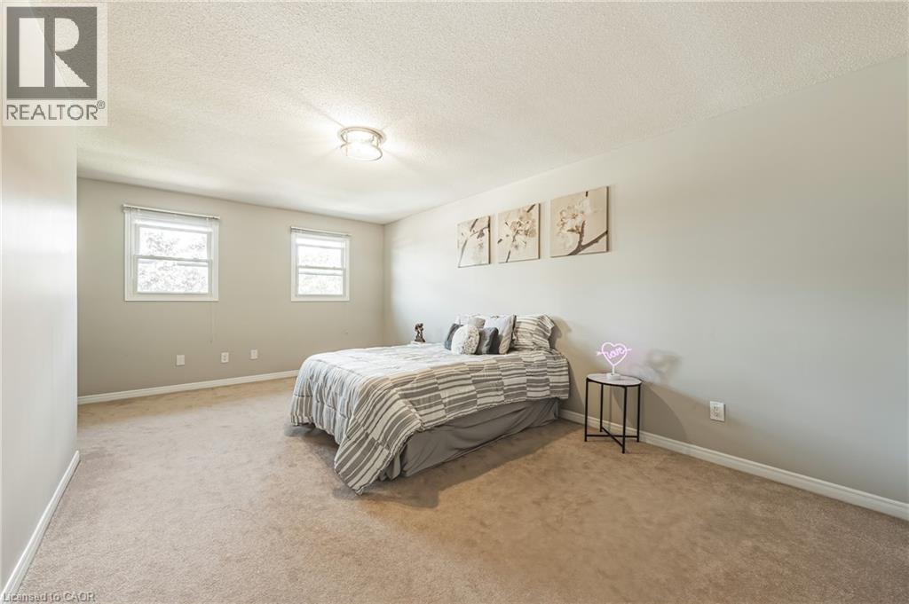 39 PARKWOOD Crescent - 22