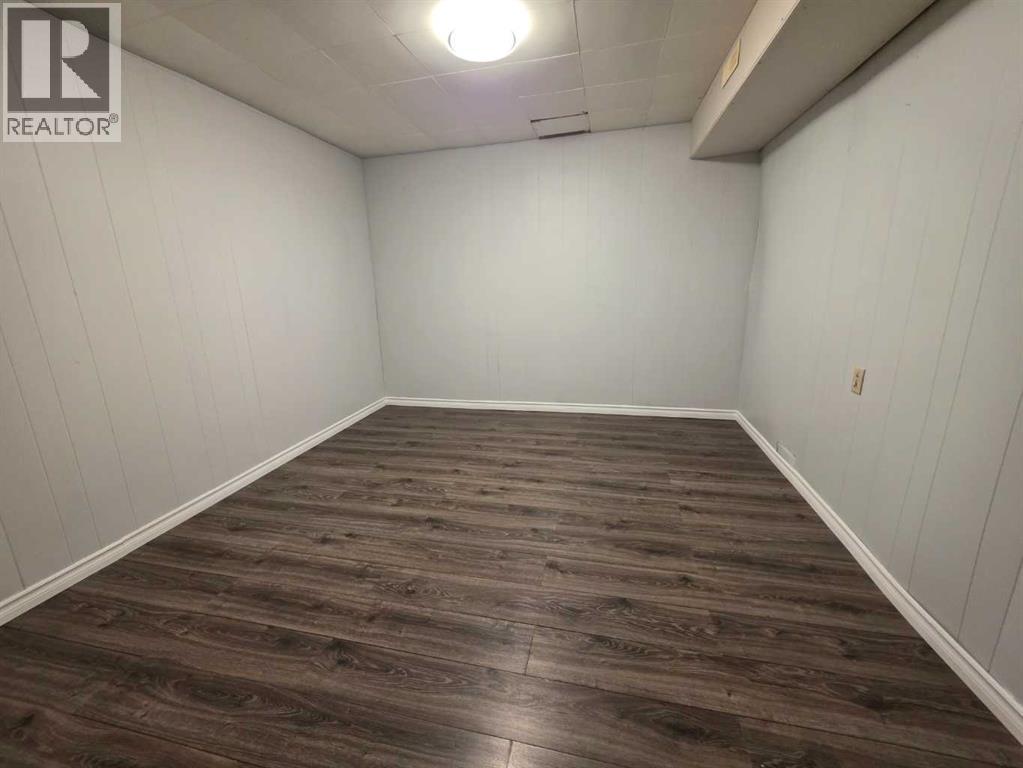 9102 99a Avenue — photo 30