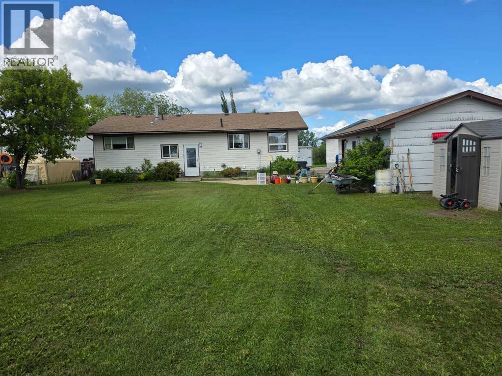 9102 99a Avenue - photo 4